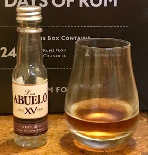 Photo of the rum Abuelo XV Napoleon taken from user Stefan Persson