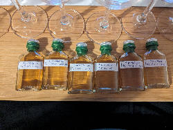 Photo of the rum L'Expression - Brut de Fût taken from user Artur Schönhütte