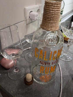 Photo of the rum  taken from user Artur Schönhütte