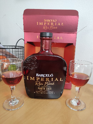 Photo of the rum Ron Barceló Imperial Rare Blends Porto Cask taken from user Portman