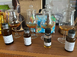 Photo of the rum Rare Cask Series HGML taken from user Tschusikowsky