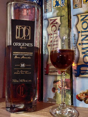 Photo of the rum Origenes 18 Years taken from user w00tAN