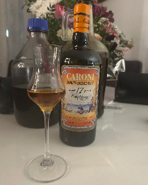Photo of the rum 100% Trinidad Rum 17 HTR taken from user Lawich Lowaine
