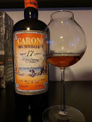 Photo of the rum 100% Trinidad Rum 17 HTR taken from user Mirco