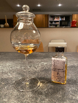 Photo of the rum Ecuador No. 19 taken from user Jarek