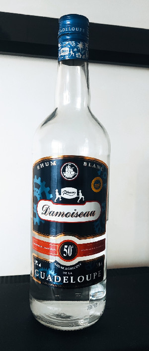 Photo of the rum Blanc taken from user 𝕯𝖔𝖓 𝕸𝖆𝖙𝖙𝖊𝖔
