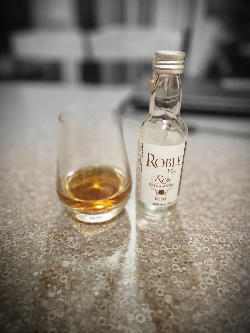 Photo of the rum Ron Roble Viejo Extra Añejo taken from user Tyler Griffith