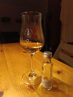 Photo of the rum Premium Single Cask Rum taken from user Basti