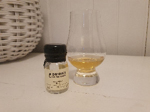 Photo of the rum Rum No. 3 taken from user Decky Hicks Doughty