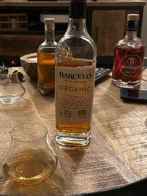 Photo of the rum Ron Barceló Organic taken from user xJHVx