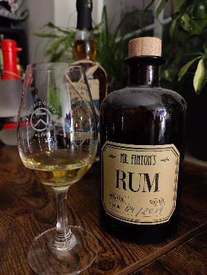 Photo of the rum Rum taken from user Schnapsschuesse