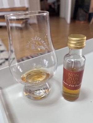 Photo of the rum Non Plus Ultra Ambre d‘Or Excellence taken from user Serge
