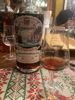 Photo of the rum Demerara taken from user HenryL