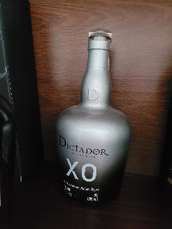 Photo of the rum Dictador XO Insolent / Platinum taken from user LukaŽiga