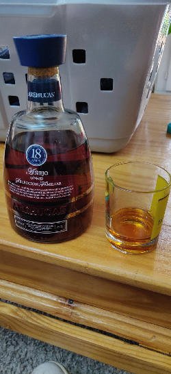 Photo of the rum  taken from user Nicofr