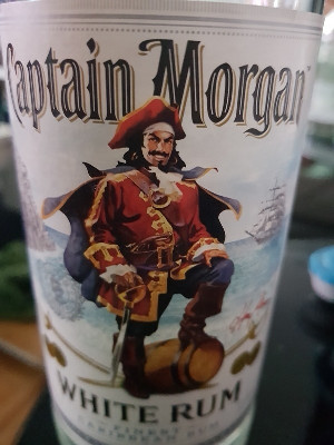 Photo of the rum Captain Morgan White Rum taken from user Rumpalumpa