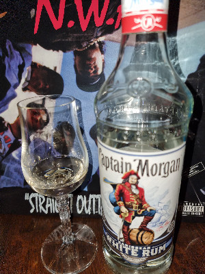 Photo of the rum Captain Morgan White Rum taken from user BjörnNi 🥃