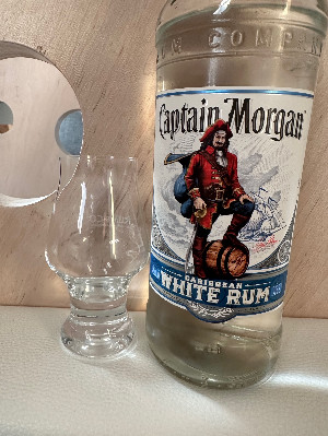 Photo of the rum Captain Morgan White Rum taken from user Maik Schütte