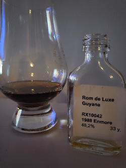 Photo of the rum Wild Series Rum Enmore No. 15 MEC taken from user zabo