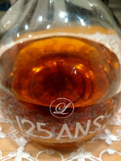 Photo of the rum 125 ans taken from user Djehey