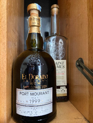 Photo of the rum El Dorado Rare Collection PM taken from user Vinsdorf