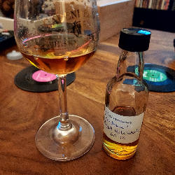 Photo of the rum Chairman‘s Reserve Master’s Selection (Royal Mile Whiskies) taken from user Rowald Sweet Empire