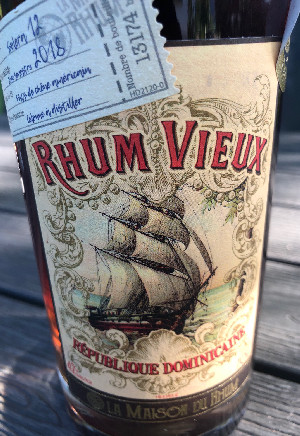 Photo of the rum La Maison du Rhum #2 taken from user cigares 