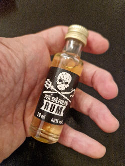 Photo of the rum Sea Shepherd Rum taken from user Pavel Spacek