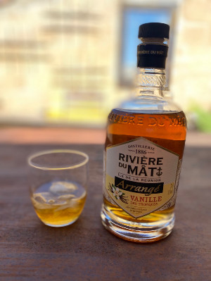 Photo of the rum Arrangé - Vanille des Tropiques taken from user ML73