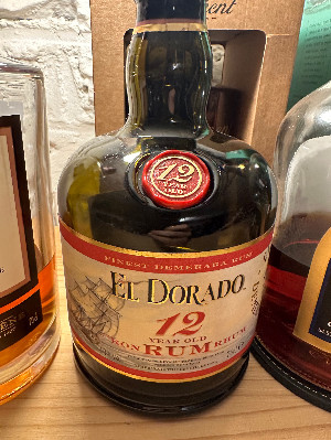 Photo of the rum El Dorado 12 taken from user xJHVx