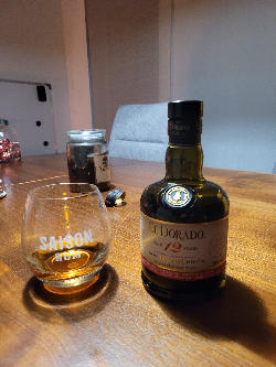 Photo of the rum El Dorado 12 taken from user LukaŽiga