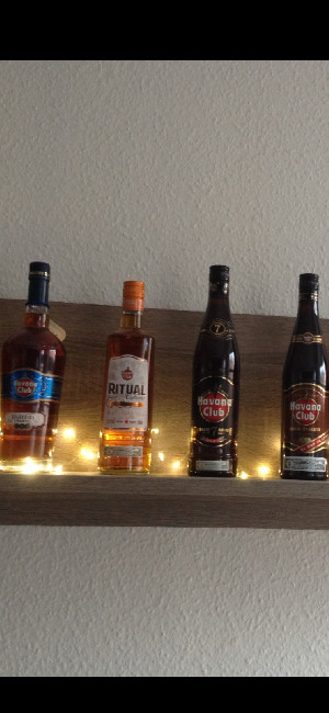 Photo of the rum 7 Años Añejo 00‘s taken from user Beach-and-Rum 🏖️🌴