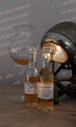 Photo of the rum Rum Artesanal Jamaica Rum VRW taken from user Michael Schillheim