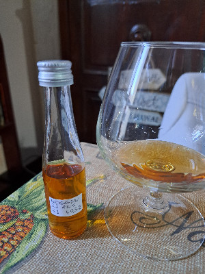 Photo of the rum 21 Years taken from user Émile Shevek