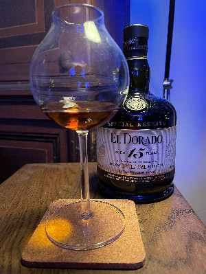 Photo of the rum El Dorado 15 (2020 Release) taken from user Frank