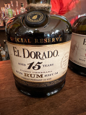 Photo of the rum El Dorado 15 (2020 Release) taken from user Johannes