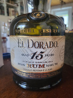 Photo of the rum El Dorado 15 (2020 Release) taken from user zabo