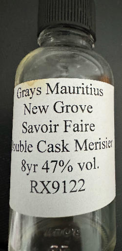 Photo of the rum New Grove Savoir Faire Double Cask Merisier taken from user Mentalo