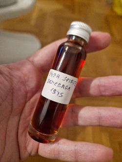 Photo of the rum Fine Old Demerara Rum taken from user Pavel Spacek