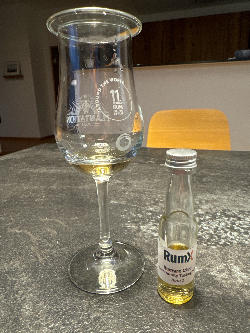Photo of the rum  taken from user Jarek