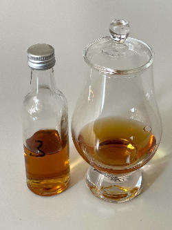 Photo of the rum  taken from user Thunderbird