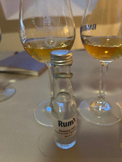 Photo of the rum  taken from user Serge