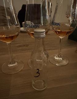 Photo of the rum  taken from user DomM