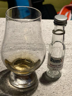 Photo of the rum  taken from user Thunderbird