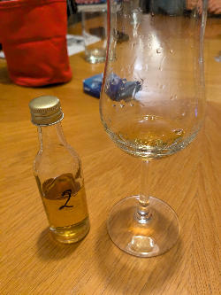 Photo of the rum  taken from user Artur Schönhütte