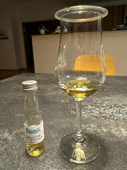 Photo of the rum  taken from user Jarek
