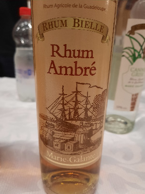 Photo of the rum Rhum Ambré taken from user Werner10