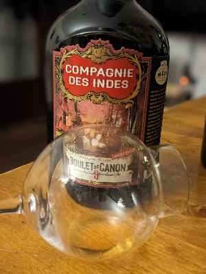 Photo of the rum Boulet de Canon 9 taken from user crazyforgoodbooze