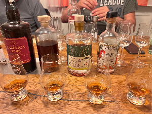 Photo of the rum Rumclub Private Selection Ed. 27 EMB taken from user Serge
