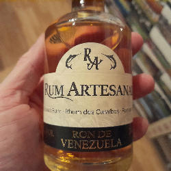 Photo of the rum Rum Artesanal Ron de Venezuela taken from user Timo Groeger